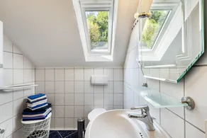 Apartment 'Schlossbergblick' with Shared Terrace, Shared Garden and Wi-Fi - Image 3