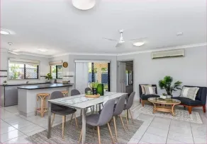 Beautiful, spacious 4 Bedroom 2 Bathroom House in - Image 4