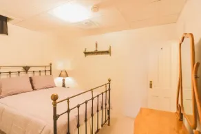 Sleeps 4 Fully Equipped Apartment Near Golf Courses - Image 3