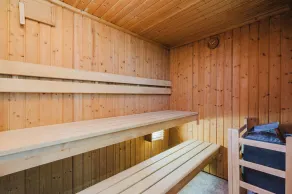 Red House - Image 3