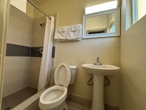 American Inn - Image 5