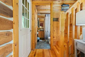 Great Location 4 minutes from Patoka Lake Entrance with Hot Tub! - Image 2