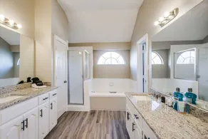 Luxury 5 Bedroom, 3.5 Bathroom Pool Hot Tub - Image 3