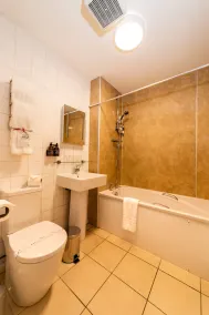  The Cluanie Inn - Image 4