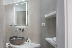Monolocale 'Politimi N1' con vista montagna, Wi-Fi e aria condizionata - Image 3