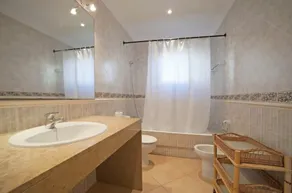 Casa Can Alou, autentica casa maiorchina situata nel villaggio di Porto Colom - Image 4