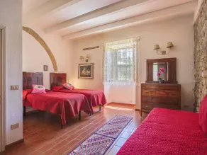 Lovely apartment in villa for 5 people with pool, WIFI, TV, patio and pets allowed - Image 4