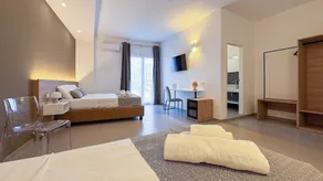 Tevergad Premium Rooms - Image 5