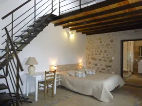 Stone house with Jacuzzi and air conditioning - Image 4