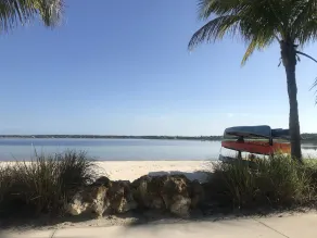 Helt renoverat. Beach House w / uppvärmd pool och spa. Cykel till strand, barer, affärer - Image 2