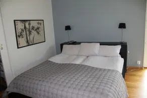 Lækkert feriehus tæt på både Stockholm, sø og natur, 5 sovepladser, internet og jacuzzi. - Image 4