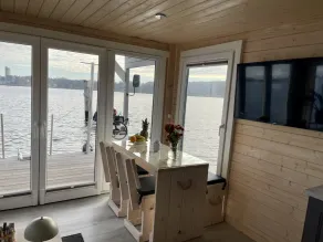 Houseboat Janne Lübeck including canoe, SUP and WLAN 50 MBit s Flat - Image 2