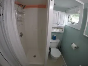 Charming Pine Point OOB Beach Cottage Tiny House, Steps away from the beach - Image 3