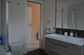 Ny lägenhet (128m2), terrass, havsutsikt, A / C, gratis Wifi och parkering - Image 2