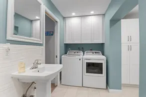 Adorable 1 Bedroom, 1 Bath guesthouse < 1block to Lido Beach - Image 2