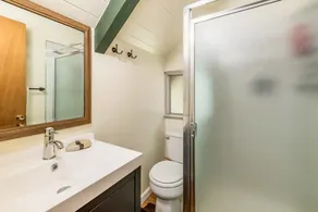 DACHA GALINA - LAKEMONT PINES COTTAGE, WALKING DISTANCE TO LAKE WITH FREE ACCESS - Image 3