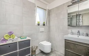 Beautiful Apartment In Cizici - Image 2