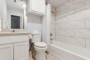 Austin Luxury Townhome - Image 4