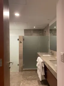 Condo de luxe avec jacuzzi privé et vue sur les flamants roses - Image 3