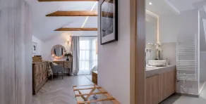 Stunning Korcula Villa | 4 Bedrooms | Villa Waterfront Dream | Cinema Room & Private Heated Infinity Pool | Zrnovo - Image 3