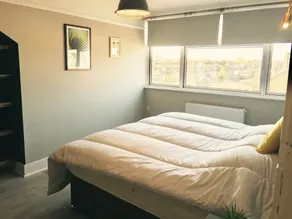 Brand New Boutique 2 bedroom apartment - Image 5