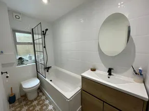 1BR flat in Hammersmith London - Image 2