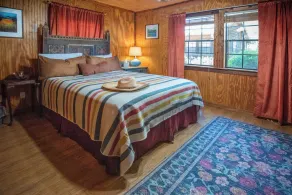 Cypress Creek Cabin Stay for 6 - Pool, Hot Tub - Image 3