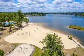 WaterEdge Lake House - Image 2