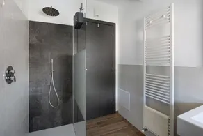 Apartment \"Villa Donne del Lago Ele\" with Lake View and Shared Pool - Image 4