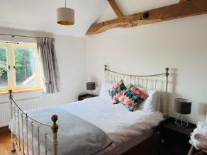 Lovely 3 bedroom North Norfolk Cottage in quiet village. 5 mins beach - Image 3
