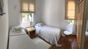 Smuk 3 værelses villa med privat pool og havudsigt - Image 5