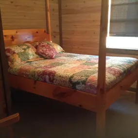 A cozy rustic cottage with a short walk to a fantastic beach in Seaview, PEI - Image 5