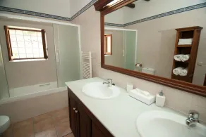 Stilvolle Ibiza-Villa mit Pool - Image 5