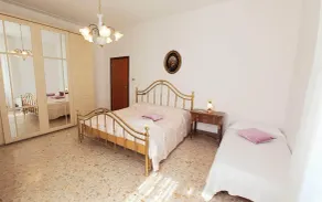 Casa Rooms&Tabacchi_large apartment 5 min from the sea and the historic centre - Image 5