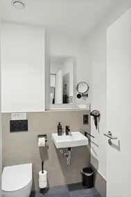 Limehome Memmingen Maximilianstraße - Image 4