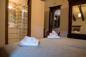 Spectacular rural farmhouse - relax in Brunyola - Image 2