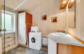3 Bedroom Beautiful Home In Eskebjerg - Image 2