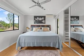 Serene Lakefront Villa, Westlake, Brisbane - Image 5