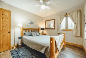 Lakeside 3-bdrm chalet cabin near Alexandria - minutes from Carlos Creek Winery! - Image 5