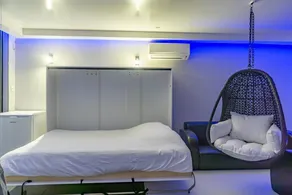 Luxury Suite Jacuzzi Sauna - Image 4