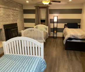Beautiful house walking distance to wilmore dam! Surrounded by tons of trails! - Image 4