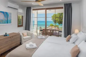 Luxury Beach Villas Porto Bus - Image 3