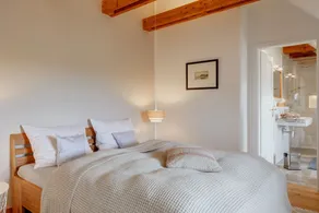 großzüg. Reetdachhaus Huus Uelvesbüll, Alleinl., 150m², 3 posti letto, 2 bagni, 6 P. - Image 5