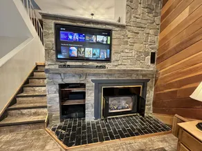 Winterpoint Snowbound Townhome - Walk to Town/Slopes - Image 2