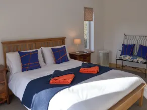 1 bedroom accommodation in Rezare, near Launceston - Image 3