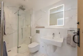 Furlongs, A newly-converted property which is superbly located. - Image 4