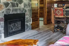 Cozy Log Cabin with Hot Tub - Image 3