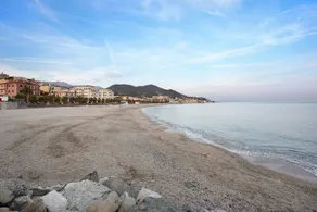 Ferienwohnung Trilocale Recagno nuovo in Strandnähe mit Klimaanlage - Image 4