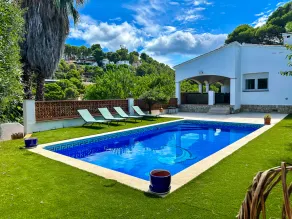 Beautiful mediterranean villa with swimmingool. - Image 4