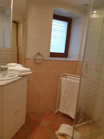 LE NEULOS, Cosy apartment with exterior, quiet, 2* listed - Image 2